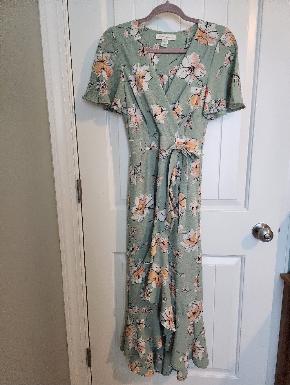 Monteau Los Angeles Sage Green Floral Wrap Midi Dress